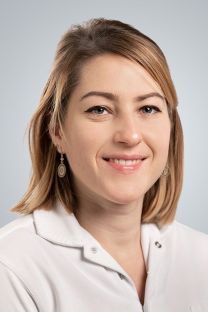 Portrait von Dr. med. Yasmin Heiniger