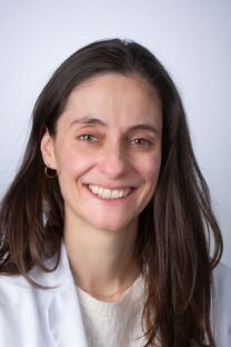 Portrait von Dr. med. Lara Wolf.