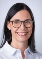 Portrait von Monika Wenk.