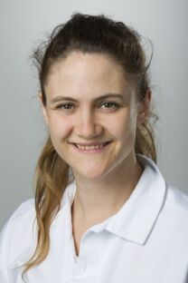 Portrait von Dr. med. Stefanie Krismer.