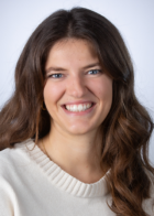 Portrait von Nathalie Herzog-Petropaki