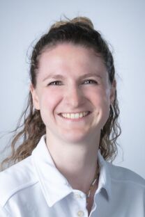 Portrait von Jasmin Kuster.