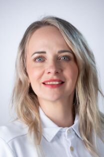 Portrait von Swetlana Schlack.