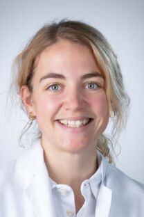 Portrait von Dr. med. Marieke Junge.