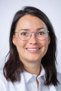 Portrait von Dr. med. Sylvia Kelemen.