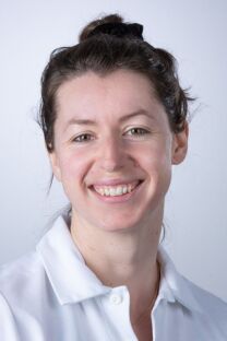 Portrait von Laura Rosenberg.