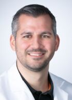 Portrait von Dr. med. Lukas Gantner.