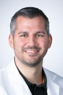 Portrait von Dr. med. Lukas Gantner.