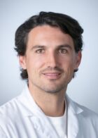 Portrait von Dr. med. Titus Thut.
