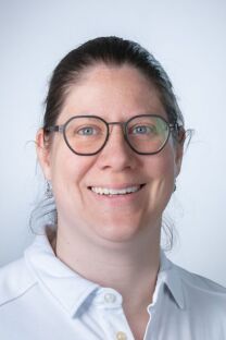 Portrait von Dr. med. Renate Schmucki.